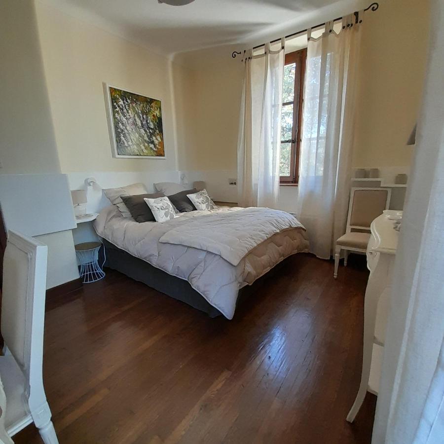 Bed and Breakfast Castell Rose Prades  Zimmer foto