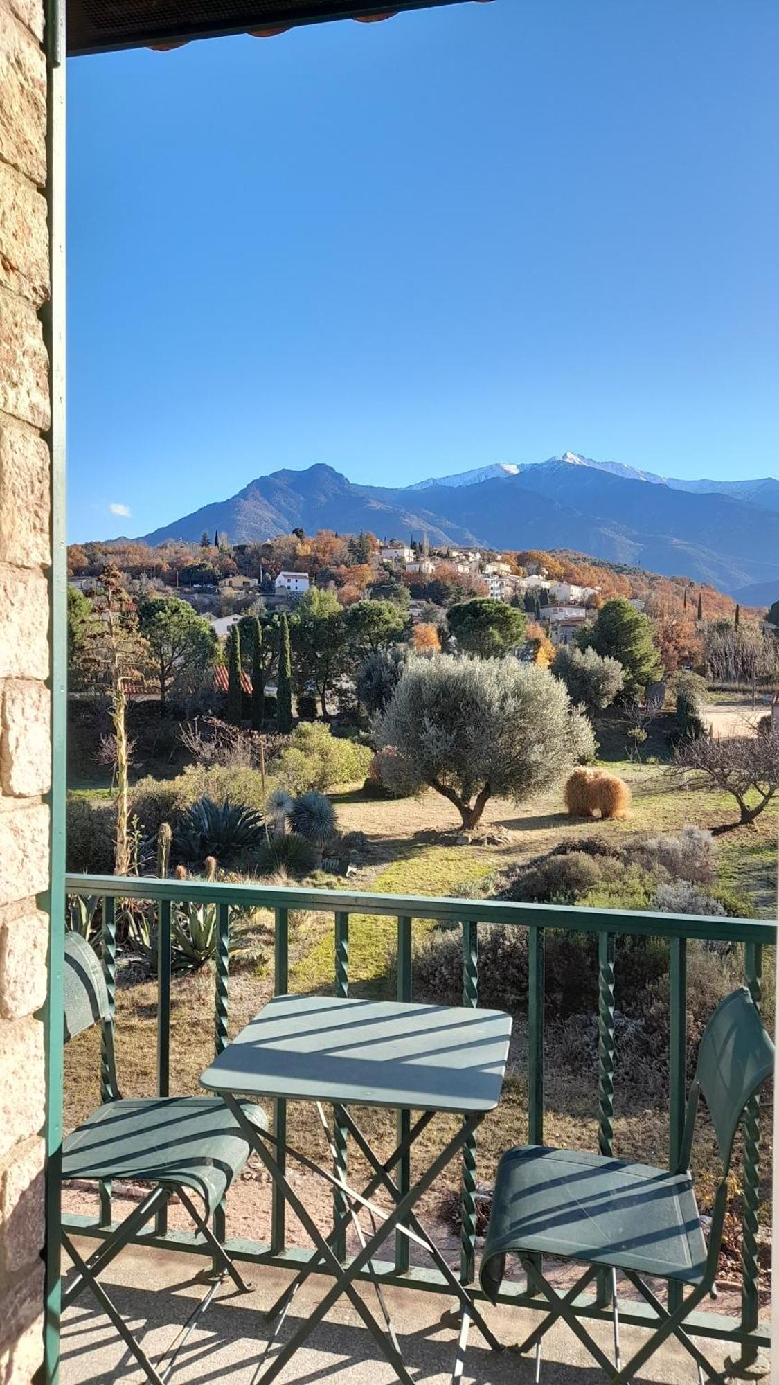 Bed and Breakfast Castell Rose Prades  Zimmer foto